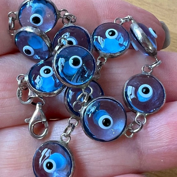 VINTAGE STERLING SILVER BLUE EVIL EYE PROTECTION BRACELET SOLID MADE BEAUTIFUL - Picture 15 of 16